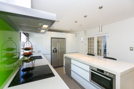 Photo of property in 1/1 Richmond Street, Fitzroy, New Plymouth, 4312