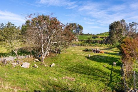 Photo of property in 16 Cumming Street, Okato, 4335