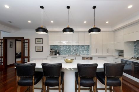 Photo of property in 23 Brougham Street, Nelson South, Nelson, 7010
