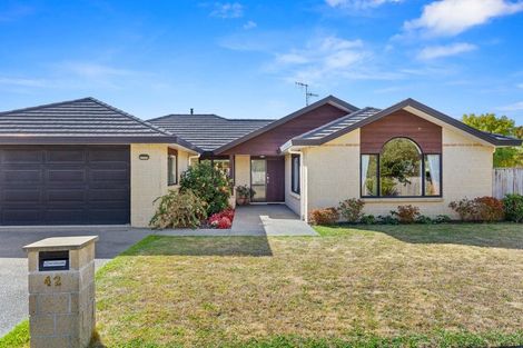 Photo of property in 42 Monarch Place, Paraparaumu Beach, Paraparaumu, 5032