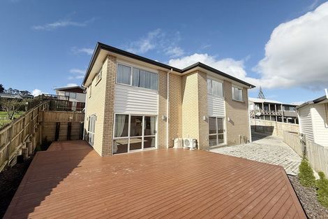 Photo of property in 7a Marco Place, Highland Park, Auckland, 2010