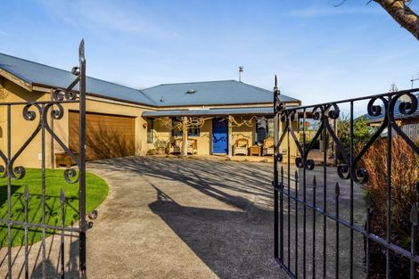 Photo of property in 35 Maire Street, Hawera, 4610