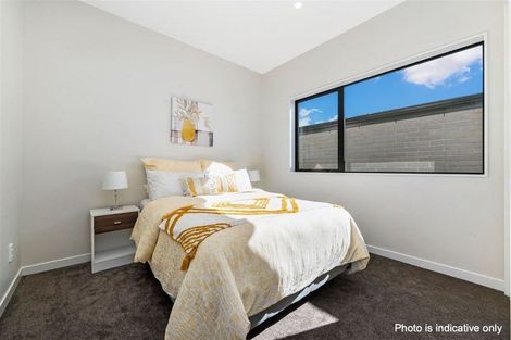 Photo of property in 13 Horokaka Street, Massey, Auckland, 0614