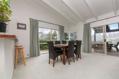 Photo of property in 33 Elliot Street, Riverhead, 0820