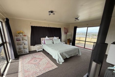 Photo of property in 62 Bradbury Road, Botany Downs, Auckland, 2010