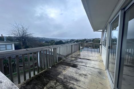 Photo of property in 42 Tamahere Drive, Glenfield, Auckland, 0629