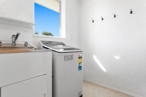 Photo of property in 32 Farnworth Crescent, Whakatane, 3120