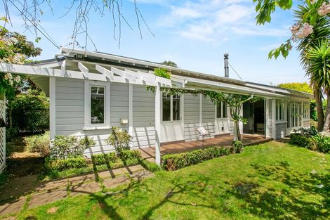 Photo of property in 24 Stoke Street, Westown, New Plymouth, 4310