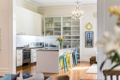 Photo of property in 13 Tinakori Road, Thorndon, Wellington, 6011