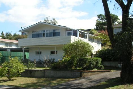 Photo of property in 8 Arosa Place, Forrest Hill, Auckland, 0620