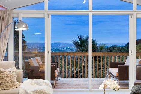 Photo of property in 67 Kohu Road, Titirangi, Auckland, 0604