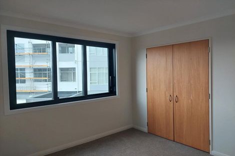 Photo of property in Endeavour Apartments, 24/125u Thorndon Quay, Pipitea, Wellington, 6011