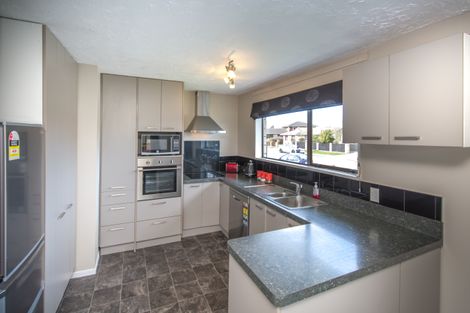 Photo of property in 26 Parkhouse Drive, Rangiora, 7400