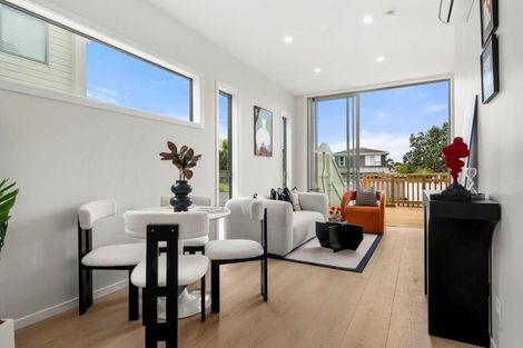 Photo of property in 10c Clensmore Place, Torbay, Auckland, 0630