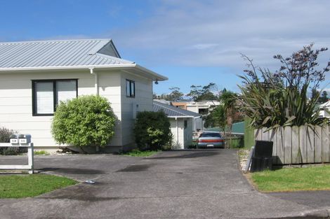 Photo of property in 3 Kinvig Place, Ranui, Auckland, 0612