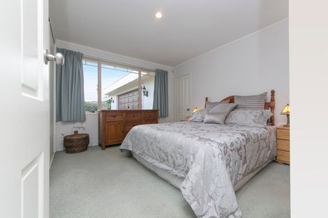 Photo of property in 33 Elliot Street, Riverhead, 0820