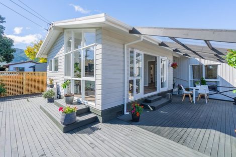 Photo of property in 62 Ngaio Road, Waikanae, 5036