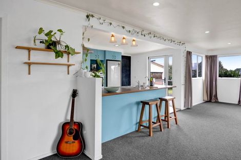 Photo of property in 1 Pohutukawa Drive, Opunake, 4616