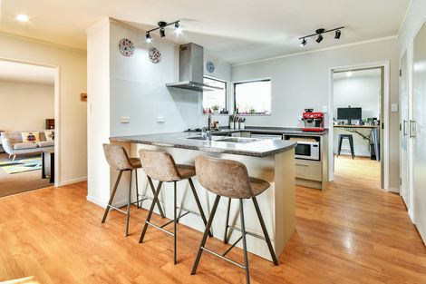 Photo of property in 26 Lorelei Place, Opaheke, Papakura, 2113