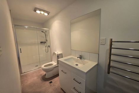 Photo of property in 5 Eileen Newey Place, Henderson, Auckland, 0612