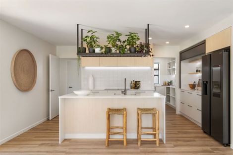 Photo of property in 77 Leistrella Road, Hoon Hay, Christchurch, 8025