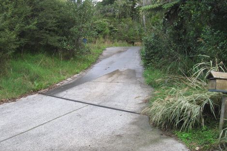 Photo of property in 16 Deirdre Place, Titirangi, Auckland, 0604