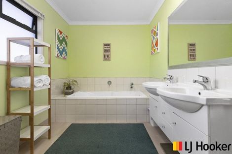 Photo of property in 26j Pacific Street, Waiuku, 2123