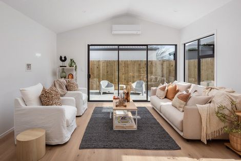 Photo of property in 1/1 Beaver Road, Blenheim, 7201