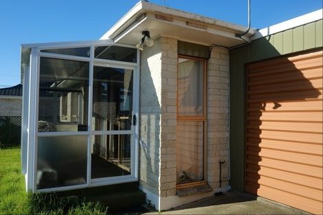 Photo of property in 2/2 Waterloo Road, Milford, Auckland, 0620