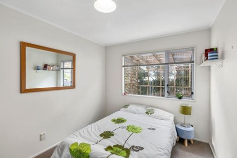 Photo of property in 4 Ronald Woolf Place, Churton Park, Wellington, 6037