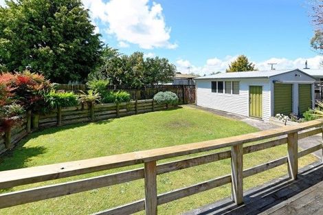 Photo of property in 21 Thornton Place, Melville, Hamilton, 3206