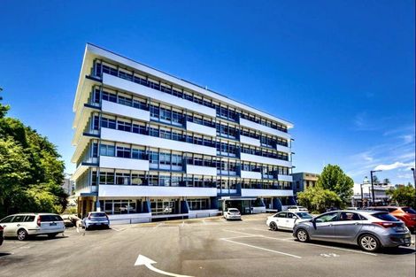 Photo of property in 4c/3 Shakespeare Road, Napier South, Napier, 4110