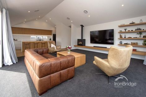 Photo of property in 32 Frank Ernest Crescent, Prebbleton, 7604