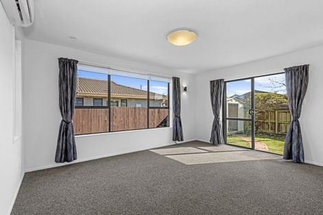 Photo of property in 32 Greenock Street, Redwood, Christchurch, 8051