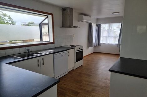 Photo of property in 19 Gossamer Drive, Pakuranga Heights, Auckland, 2010