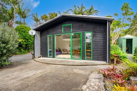 Photo of property in 334 Cove Road, Waipu, 0582