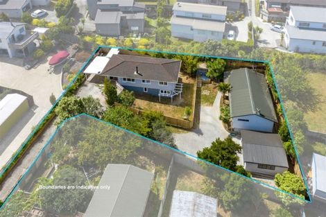 Photo of property in 33 Helleur Road, Massey, Auckland, 0614
