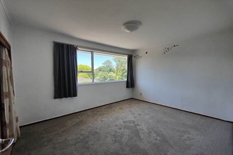 Photo of property in 21 Sequoia Place, Sunnynook, Auckland, 0620