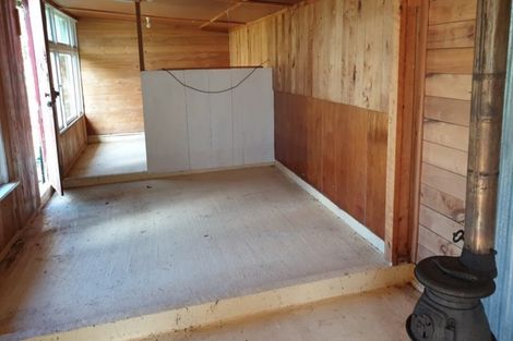Photo of property in 73 Papatotara Road, Tuatapere, 9620