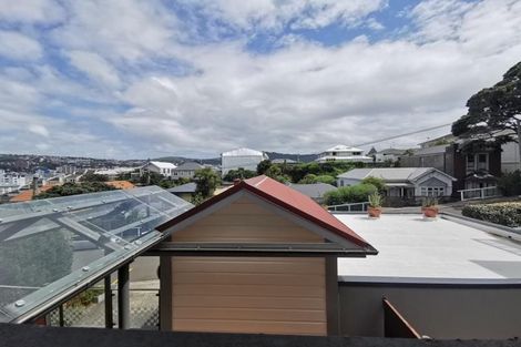 Photo of property in 52c Hawker Street, Mount Victoria, Wellington, 6011