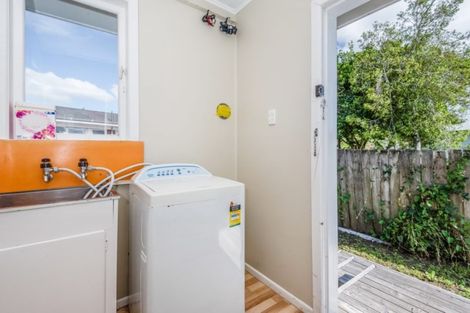 Photo of property in 39a Harrington Road, Henderson, Auckland, 0610