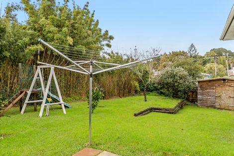 Photo of property in 24 Ellice Road, Totara Vale, Auckland, 0629