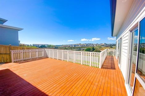 Photo of property in 155 Godfrey Drive, Orewa, 0931