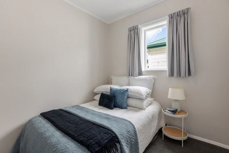 Photo of property in 4a Tarawera Road, Johnsonville, Wellington, 6037