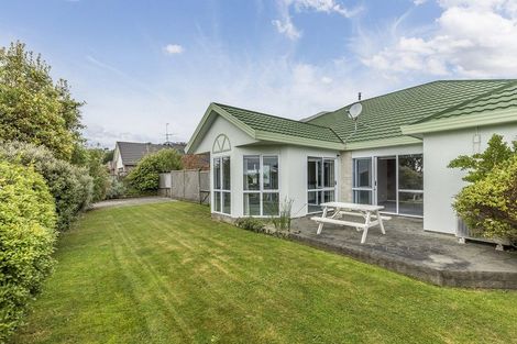 Photo of property in 1 Tombane Terrace, Papakowhai, Porirua, 5024