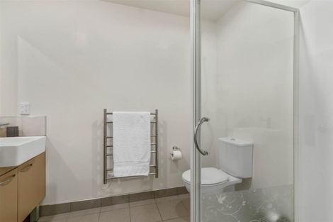 Photo of property in Royal Court Apartments, 1193unit Hinemoa Street, Rotorua, 3010