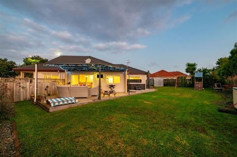 Photo of property in 15 Espalier Drive, Henderson, Auckland, 0612