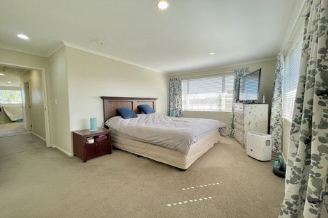 Photo of property in 40c Waiake Street, Torbay, Auckland, 0630
