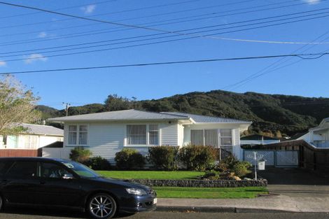 Photo of property in 19 Karamu Crescent, Wainuiomata, Lower Hutt, 5014