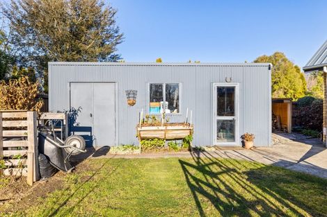 Photo of property in 11 Cedar Place, Amberley, 7410